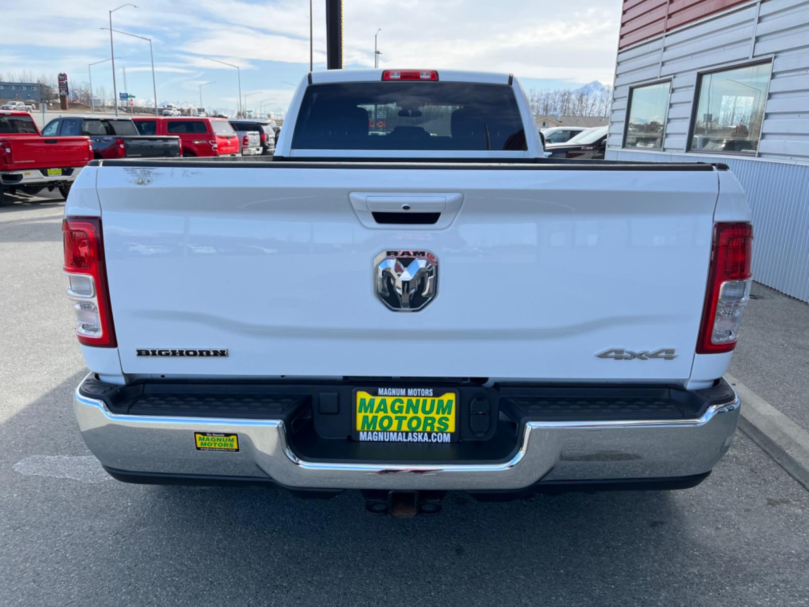 2022 WHITE /Black RAM 3500 BIG HORN (3C63RRHL6NG) with an 6.7L engine, Automatic transmission, located at 1960 Industrial Drive, Wasilla, 99654, (907) 274-2277, 61.573475, -149.400146 - Photo #3